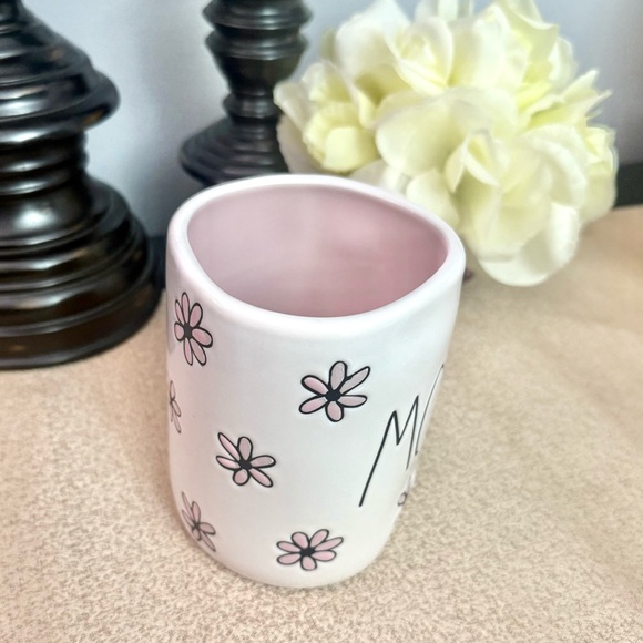 New Rae Dunn MOM Ceramic Mug - Picture 6 of 6